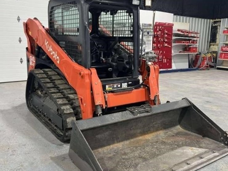 2023-kubota-svl65-image-4