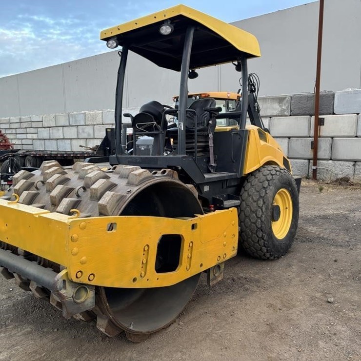 2016 BOMAG BW177DH-5