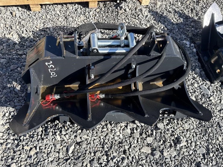 landhonor-skid-steer-15,000-pound-hydraulic-winch-image-1