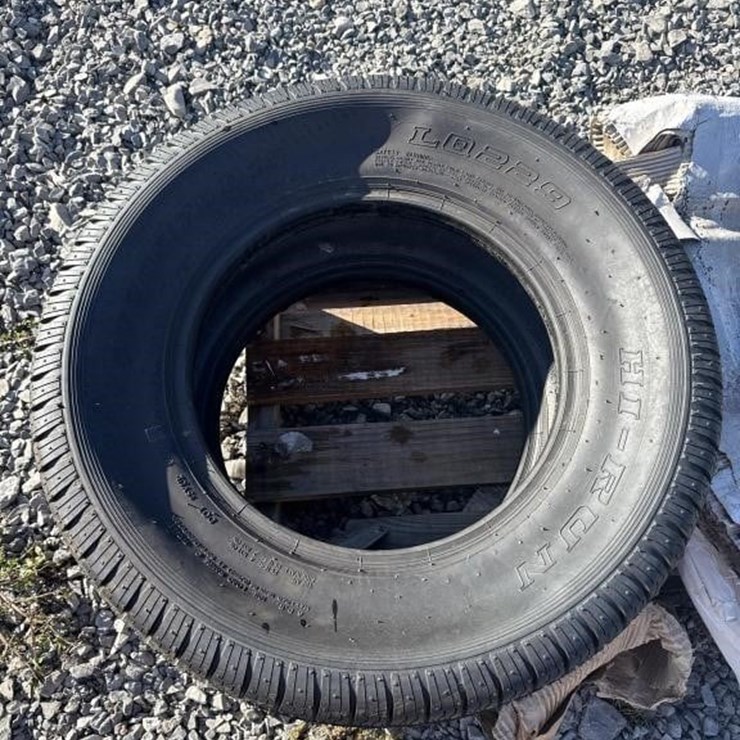 Unused 205 75 D15