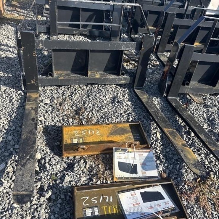 LandHonor mini skid steer pallet, fork