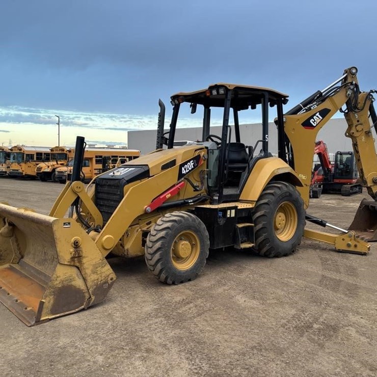 CATERPILLAR 420F2