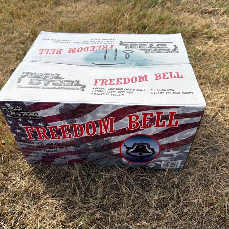 NEW CAST IRON FREEDOM / FARM BELL NEW SUPPORT EQUIPMENT