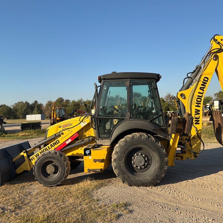 2017 NEW HOLLAND B95C