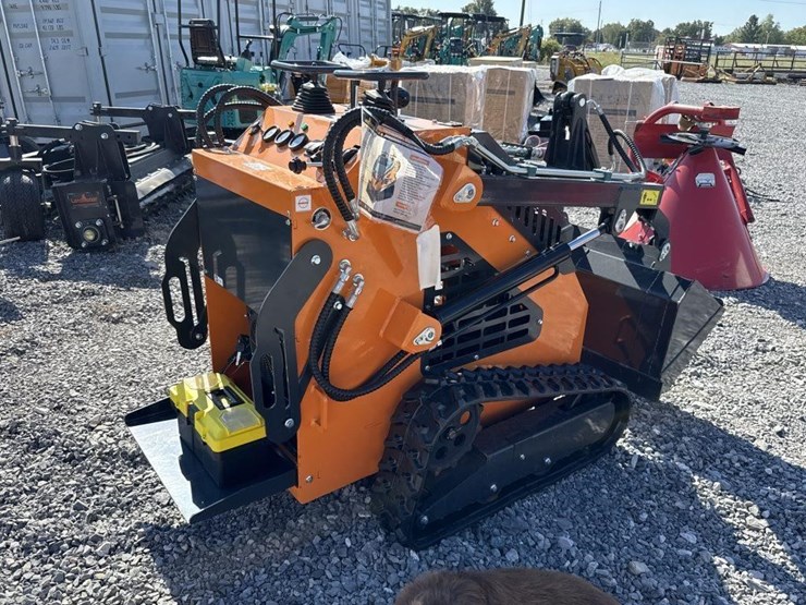 landhonor-23-hp-epa-gasoline-engine-mini-skid-image-3