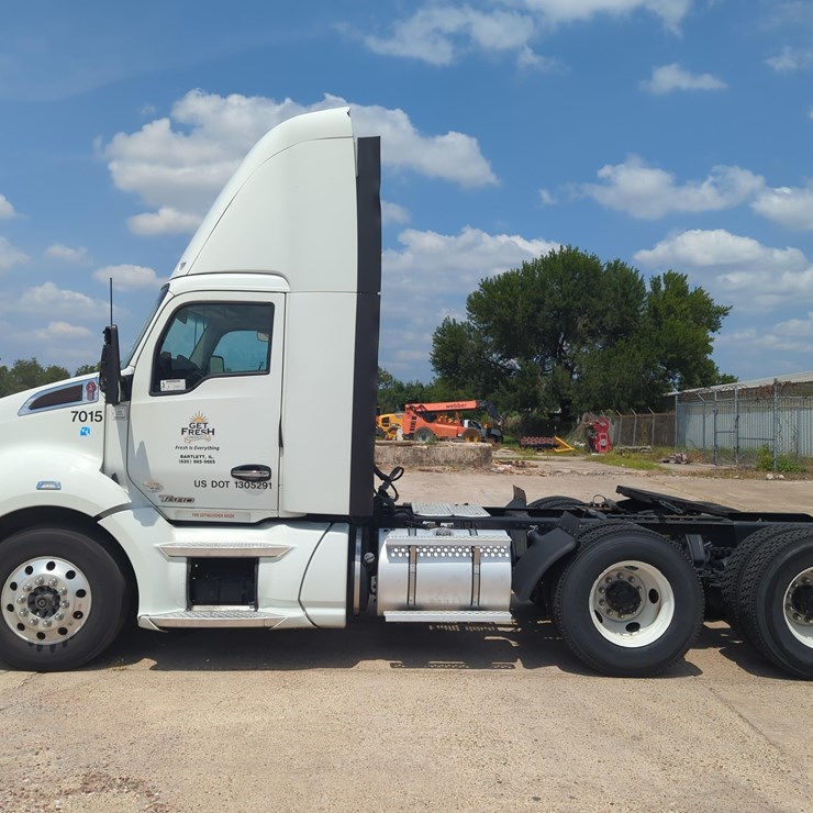 2015 KENWORTH T680