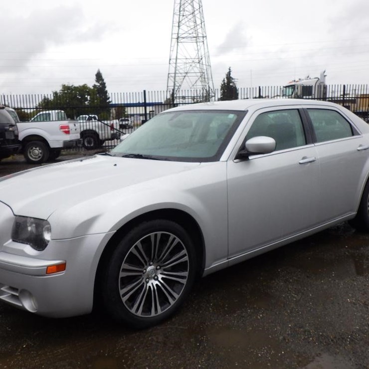 2010 Chrysler 300 Sedan
