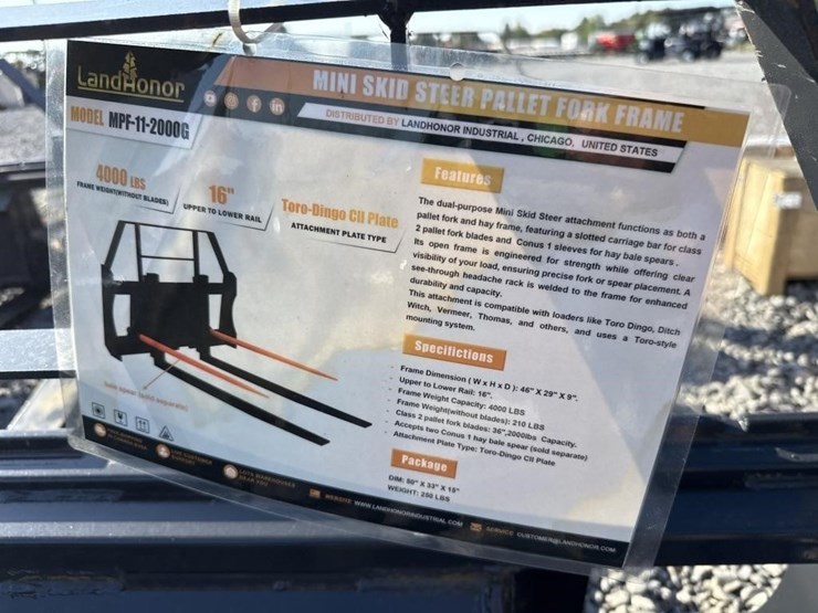 landhonor-mini-skid-steer-pallet-forks-image-3