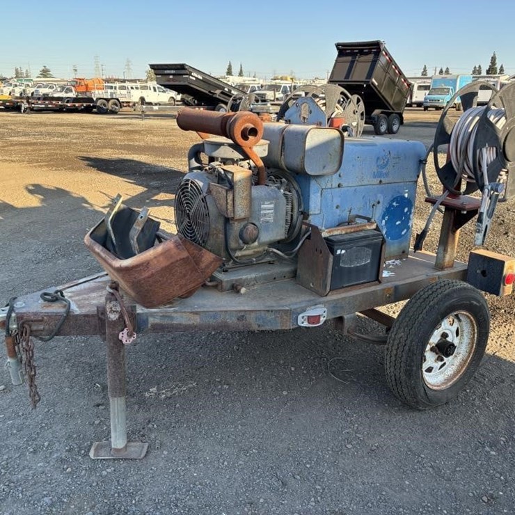 1987 Miller S/A Towable Welder