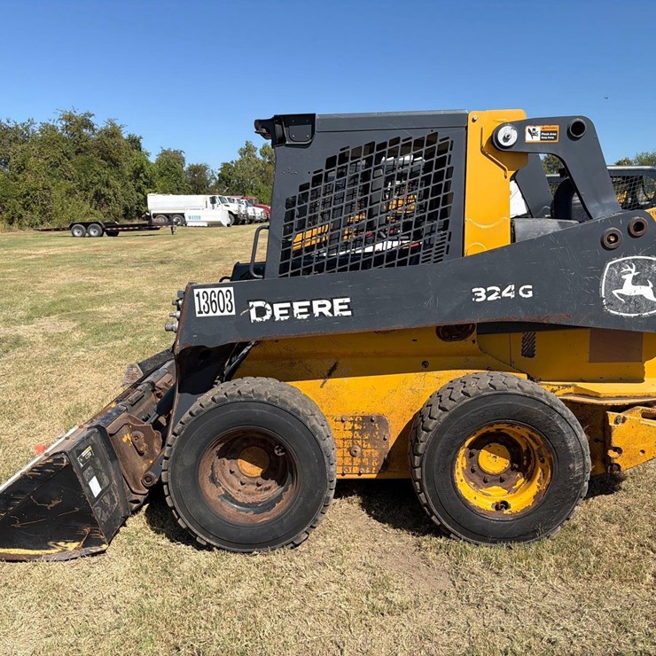 2021 DEERE 324G