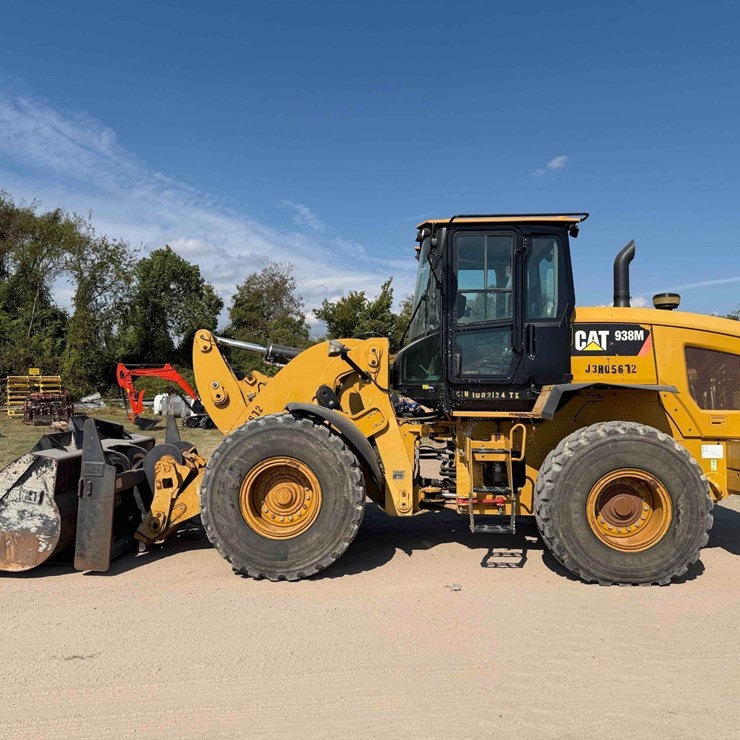 2019 CATERPILLAR 938M
