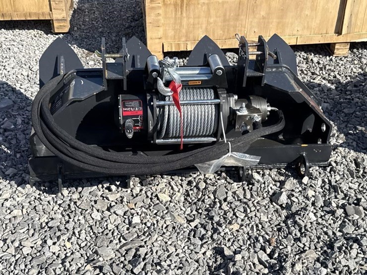landhonor-skid-steer-15,000-pound-hydraulic-winch-image-2