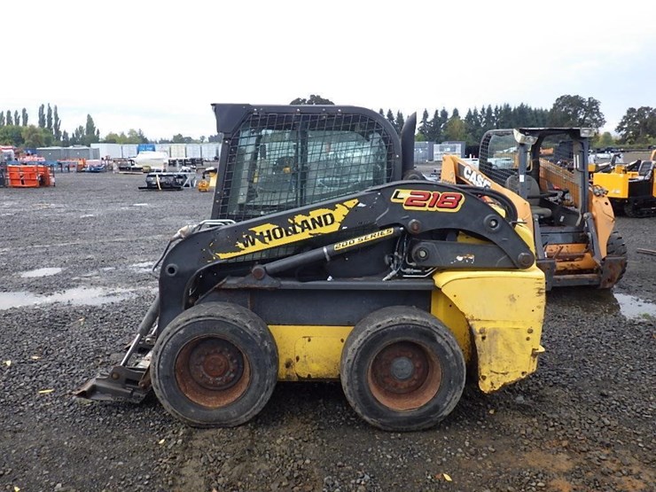 new-holland-l218-image-8