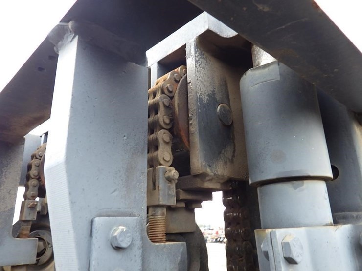 doosan-g25e-forklift-image-30