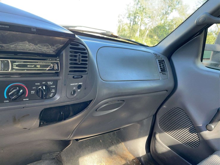 2002-ford-f150-image-52