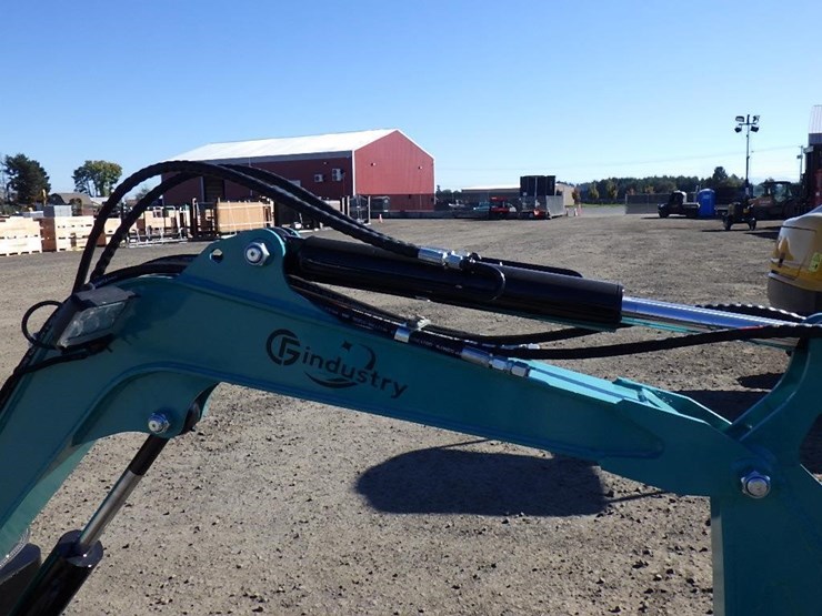 2025-cfg-qh12r-hydraulic-excavator-image-12