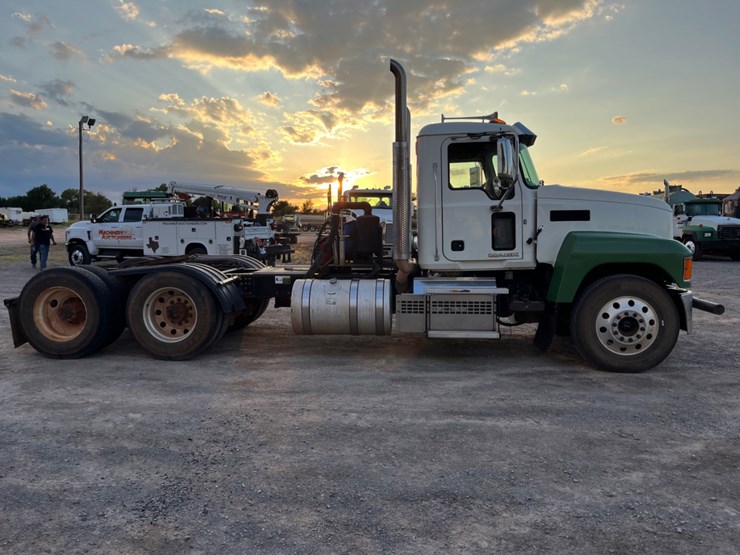 2018-mack-chu613-daycab-(inoperable)-image-4