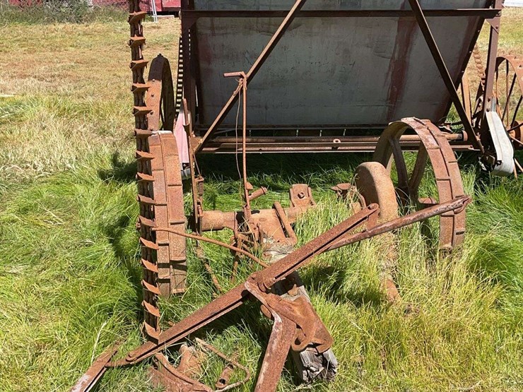 horse-drawn-sickle-mower-image-8