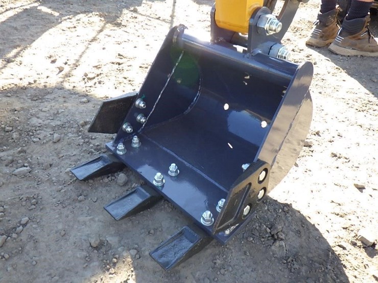 2025-cfg-mx12r-hydraulic-excavator-image-14