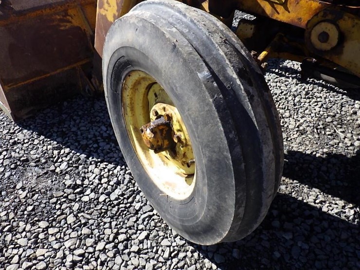john-deere-8-image-39