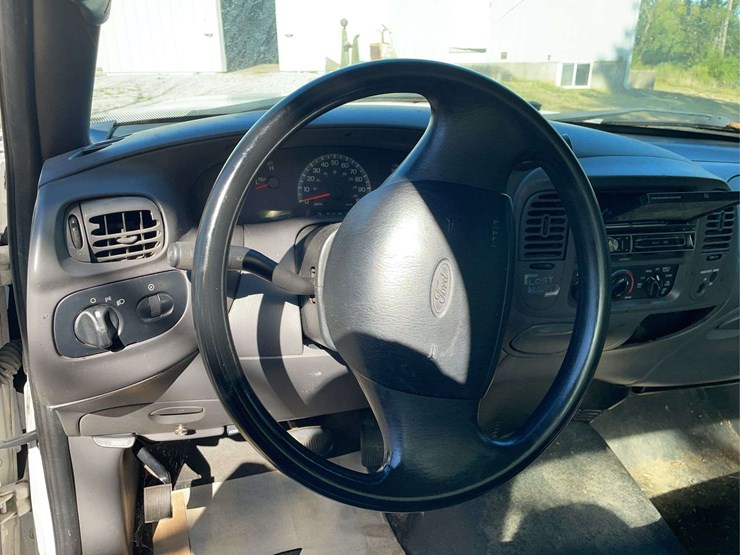 2002-ford-f150-image-50