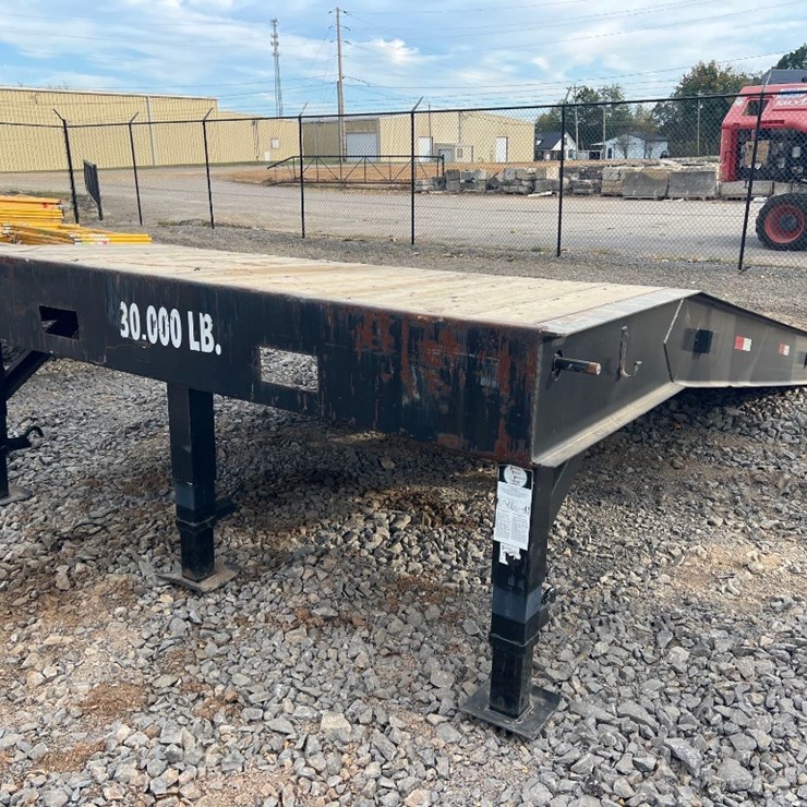 INDUSTRIAS AMERICA 20' LOADING RAMP
