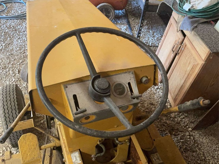 minneapolis-moline-108-image-30