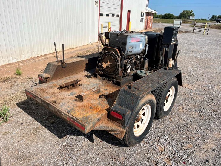 6-foot-utility-trailer-with-motor-image-4