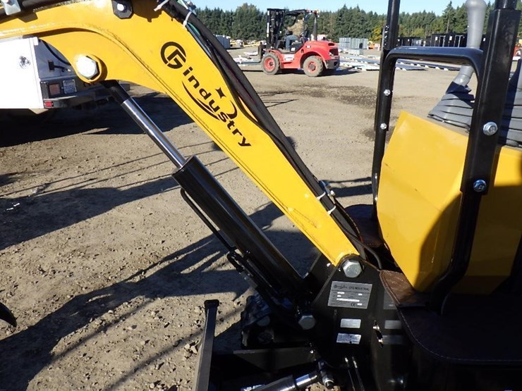 2025-cfg-h12r-hydraulic-excavator-image-8