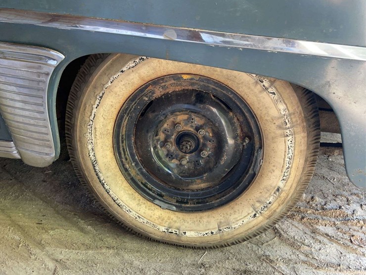 1949-dodge-coronet-image-23