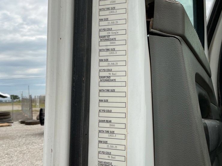 2018-kenworth-t880-image-20