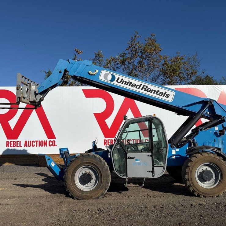 2013 GENIE GTH1056