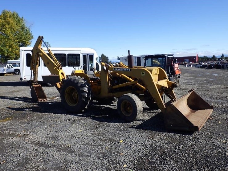 john-deere-8-image-3