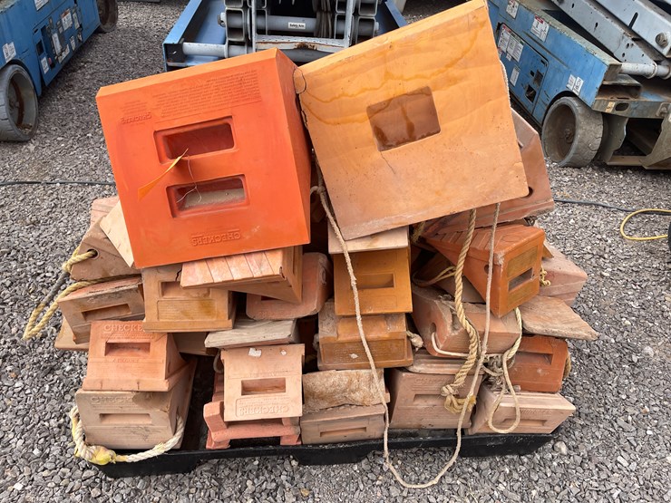 #1131-•-wheel-chocks-(offsite-in-la-union,-nm)-image-1