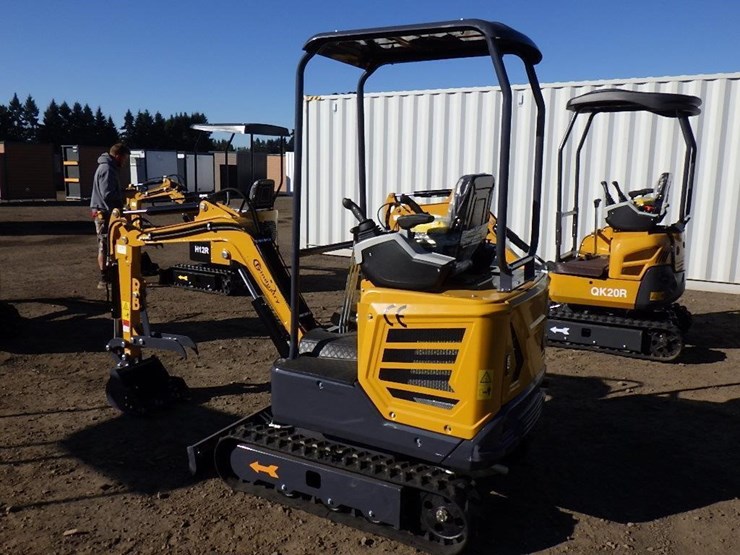 2025-cfg-mx20r-hydraulic-excavator-image-2