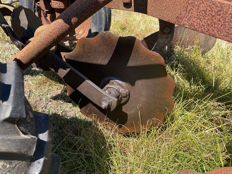 3-bottom-plow-image-16