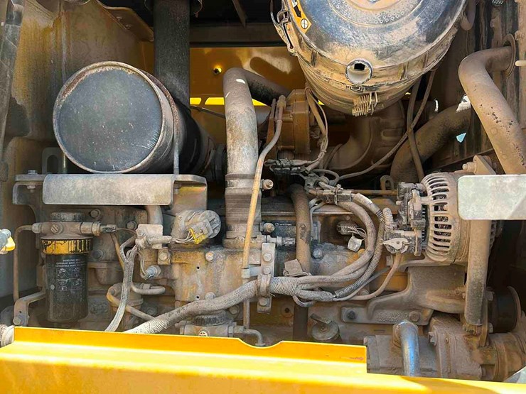 2012-deere-624k-image-6