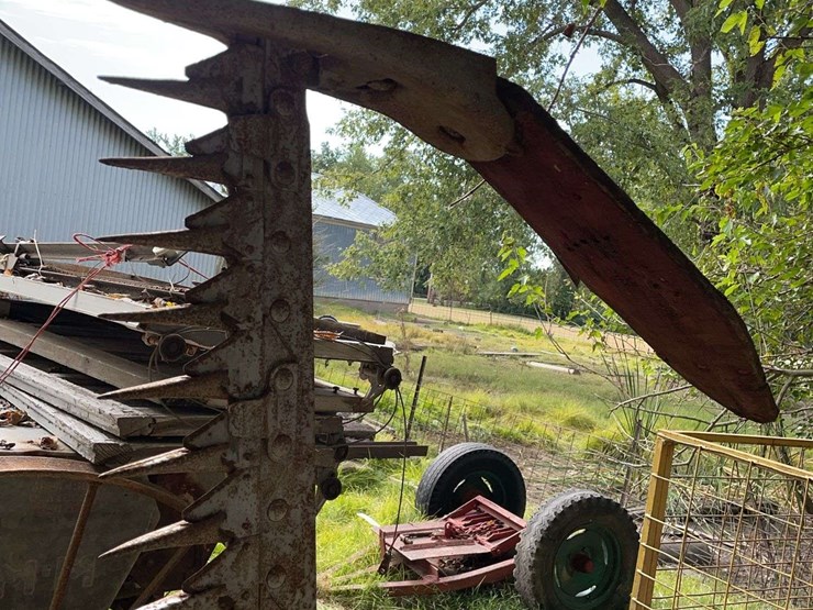 oliver-horse-drawn-sickle-mower-image-30