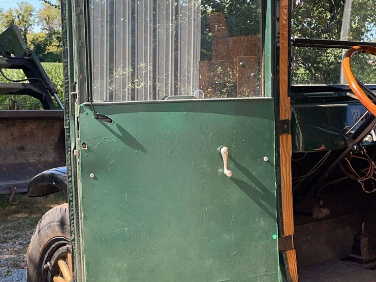 chevrolet-stake-bed-truck-image-44