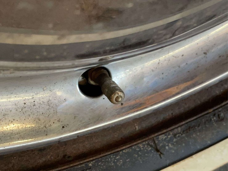 1949-dodge-coronet-image-33