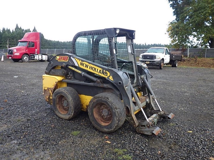 new-holland-l218-image-3