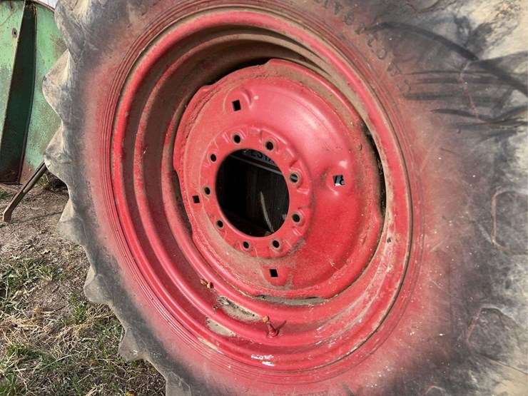 (2)-rear-tires-and-rims-image-5