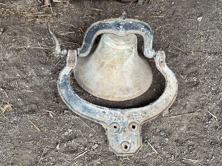 crystal-metal-bell-image-10