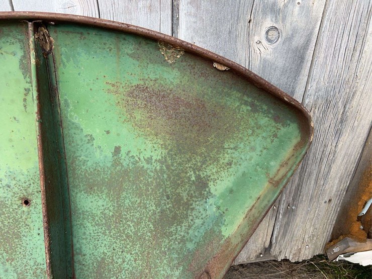 (2)-oliver-fenders-image-9