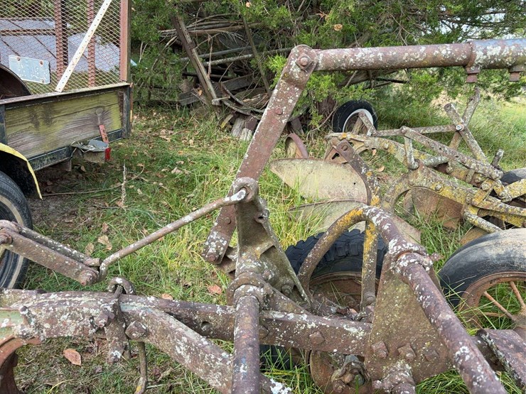 2-bottom-plow-image-10