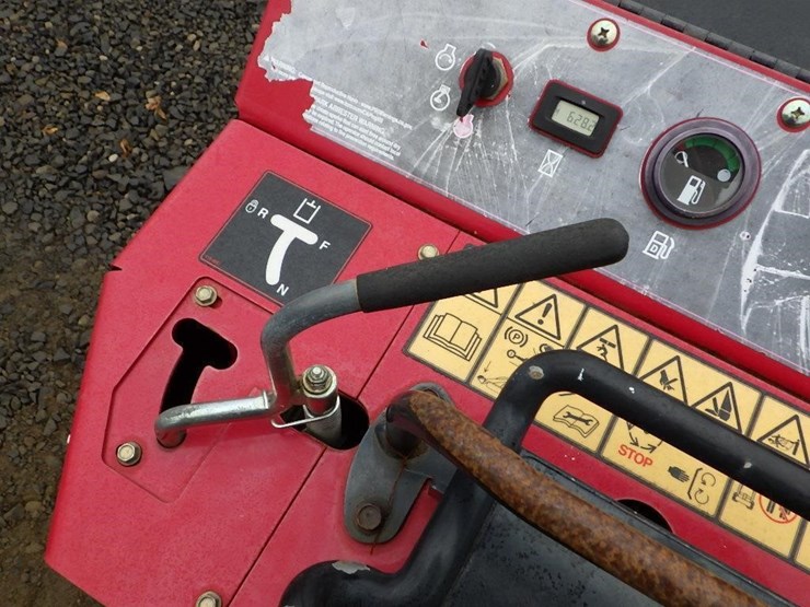 toro-skid-steer-tracked-loader-image-18