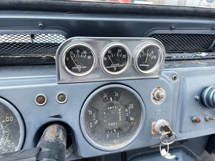 1965-nissan-patrol-image-54