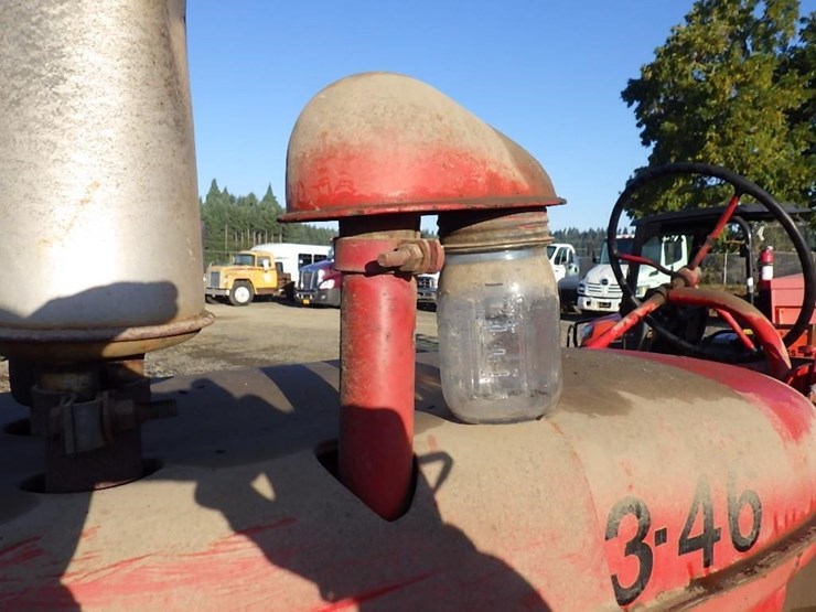 mccormick-farm-all-100-row-crop-tractor-image-20