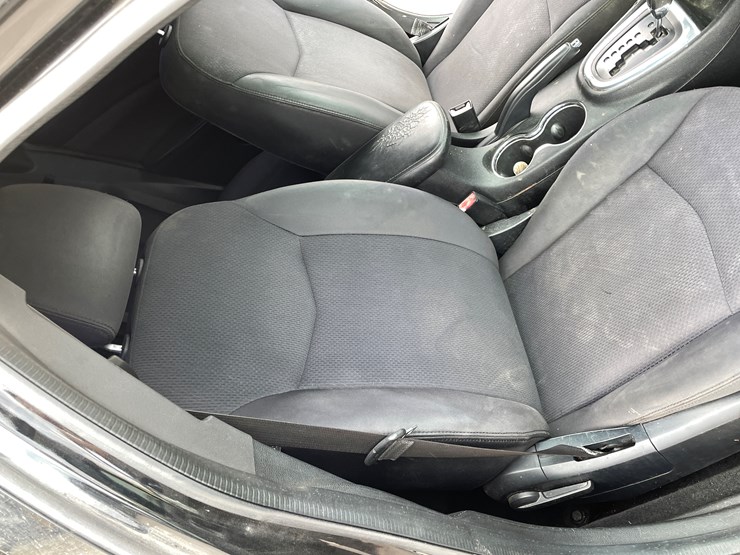 #511-•-2014-chrysler-200-(has-az-title)-image-78