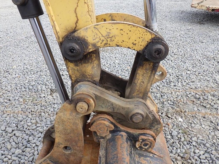 2010-caterpillar-303c-cr-image-21